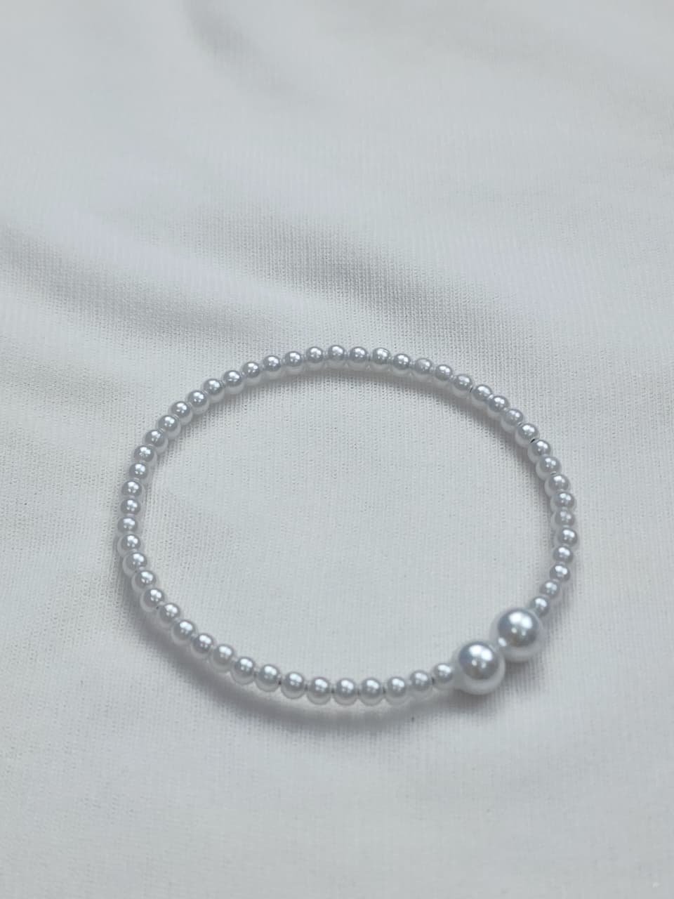 WhatsApp Image 2025-10-03 at 5.02.46 PM Simple Pearl Bracelet - Image 1